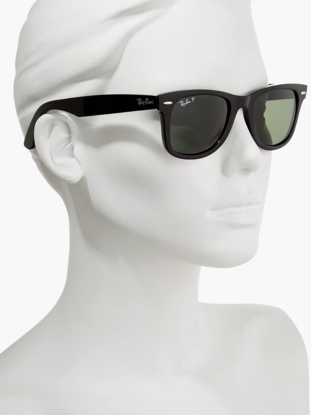 Ray-Ban Black Wayfarer Polarized Sunglasses - Picture 2 of 3